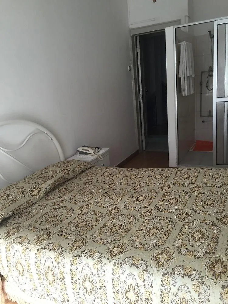 Pensao Santo Tirso Hotel Lisboa